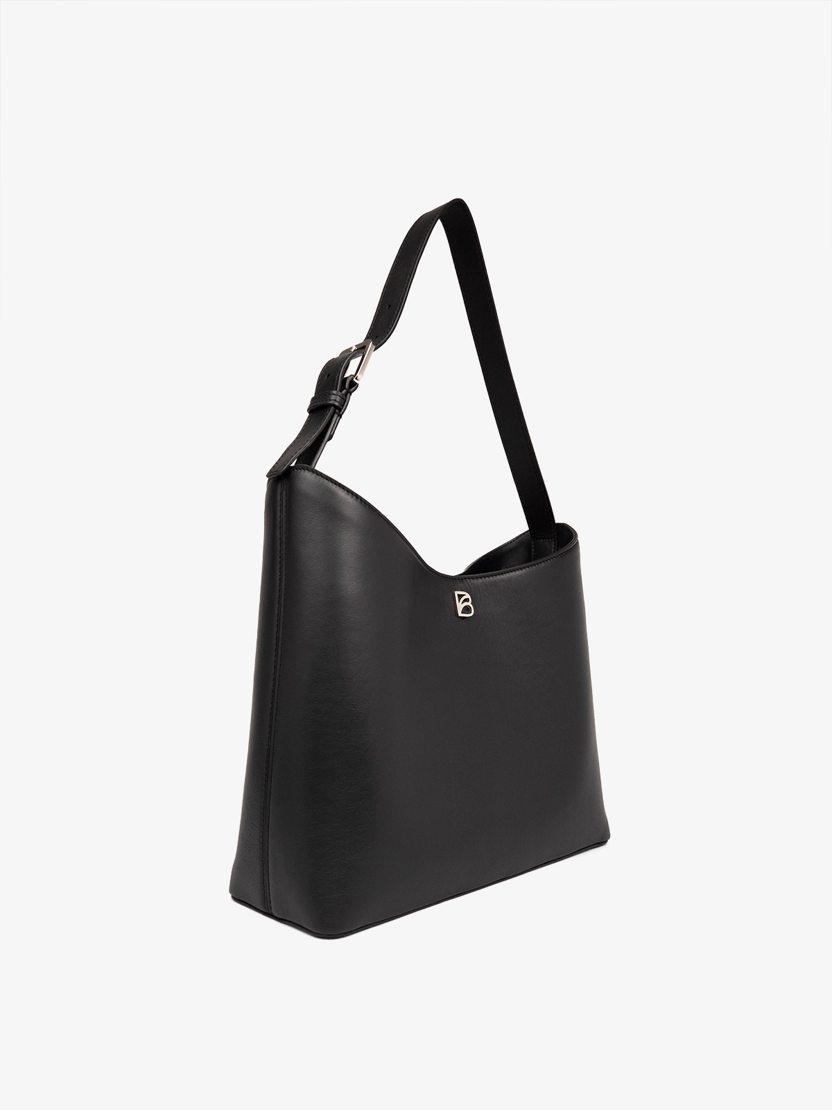 Cartera de autor argentina Bonatina,modelo Clara,tamaño grande,color negro,vista oblicuo