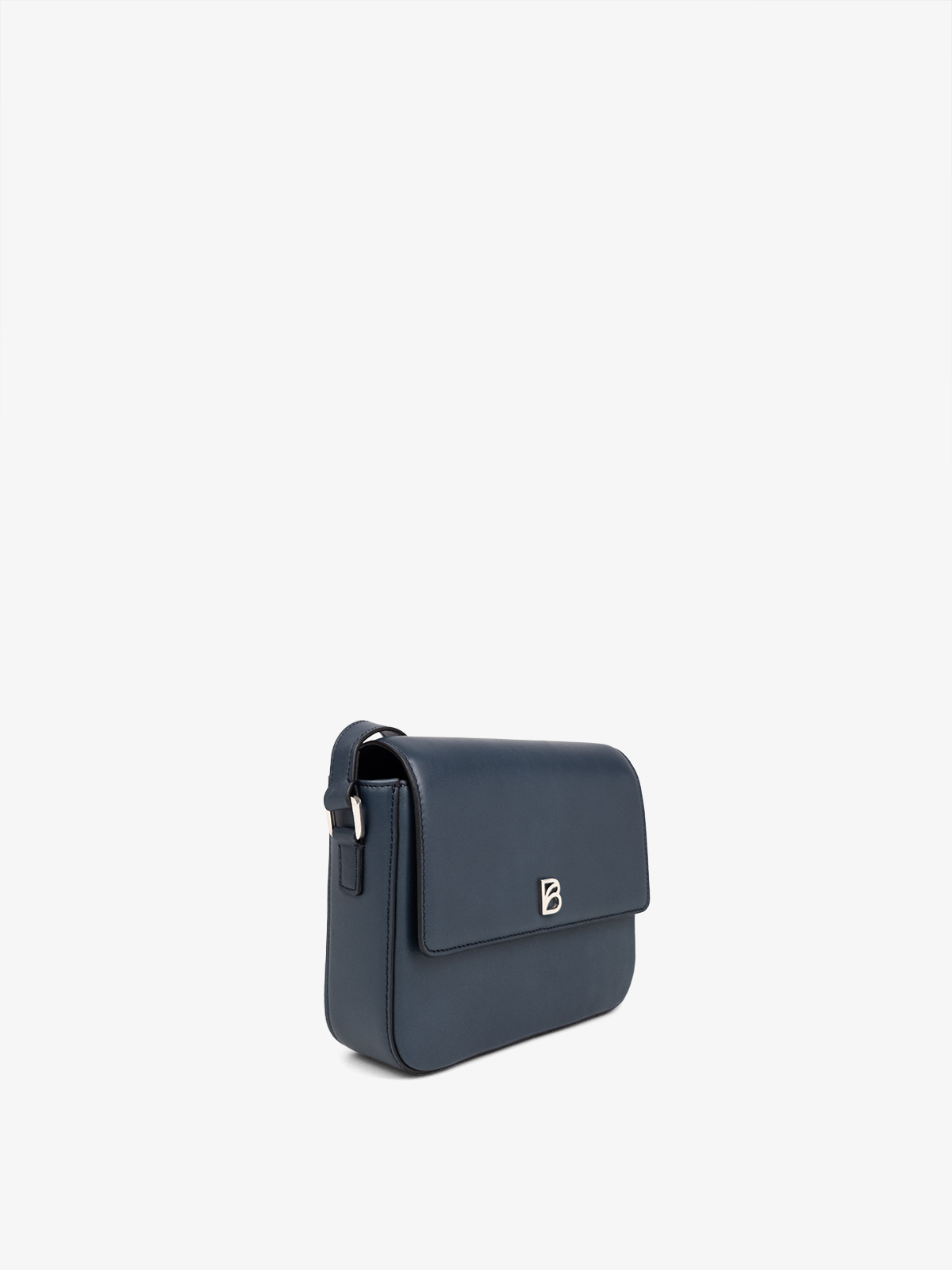 bonatina-cartera-cuero-argentino-martina-pequena-azul-oblicuo-63.jpg Cartera de cuero argentino Bonatina, modelo Martina, tamaño pequeño, color azul, vista oblicuo