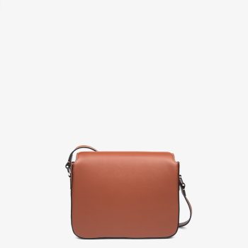 bonatina-cartera-cuero-artesanal-martina-pequena-suela-espalda-62.jpg Cartera de cuero artesanal Bonatina, modelo Martina, tamaño pequeño, color suela, vista de espalda