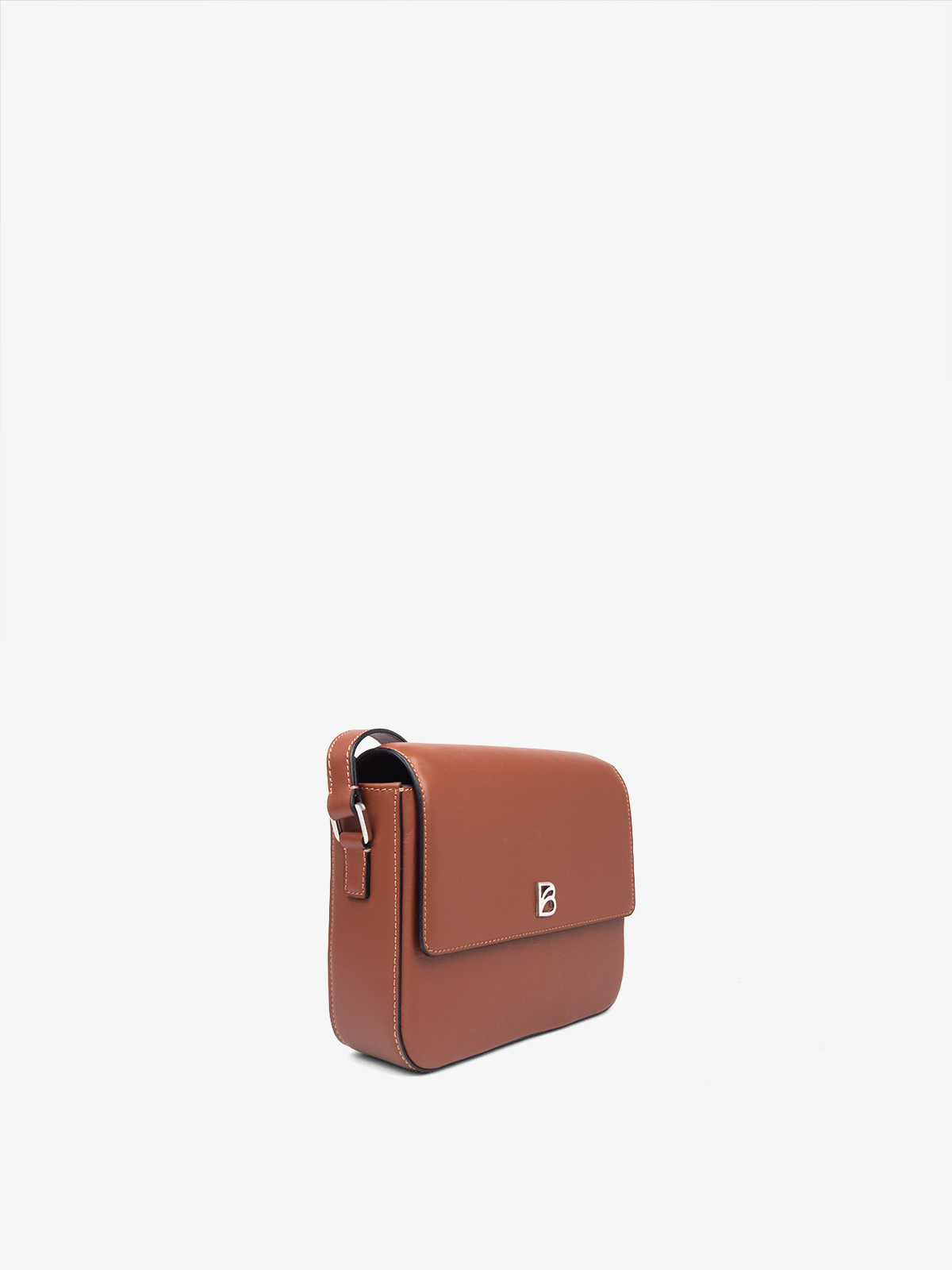 Cartera de cuero artesanal Bonatina, modelo Martina, tamaño pequeño, color suela, vista oblicuo
