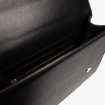 bonatina-cartera-cuero-calidad-julia-mediana-negro-detalle-15 Cartera de cuero de calidad Bonatina, modelo Julia, tamaño mediana, color negro, vista detalle