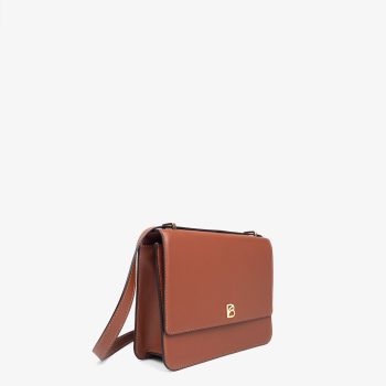 bonatina-cartera-elegante-mujer-julia-mediana-suela-oblicuo-16 Cartera elegante para mujer de cuero argentino Bonatina, modelo Julia , tamaño mediana, en color suela, vista oblicuo