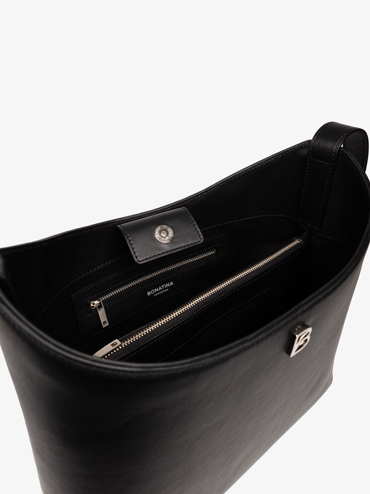 bonatina-cartera-autor-argentina-clara-grande-negro-detalle-135.jpg