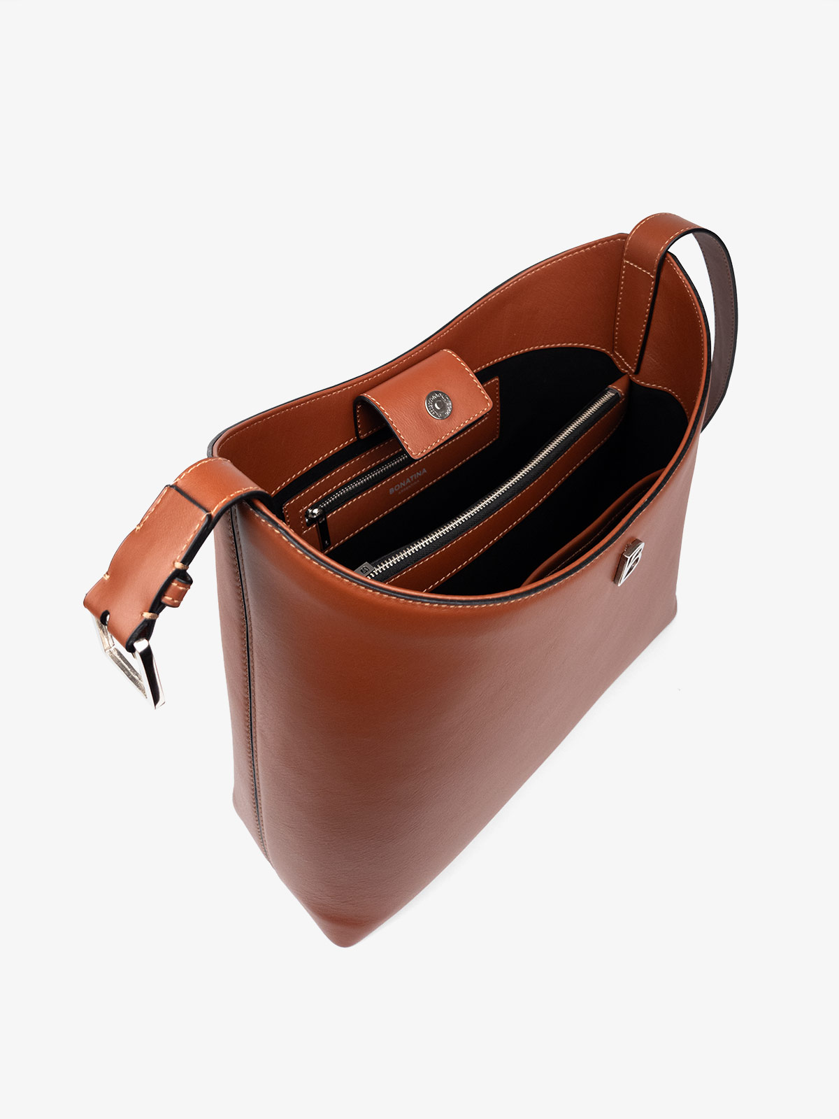 bonatina-cartera-cuero-calidad-clara-grande-suela-detalle-136.jpg Cartera de cuero de calidad Bonatina,modelo Clara,tamaño grande,color suela,vista de detalle